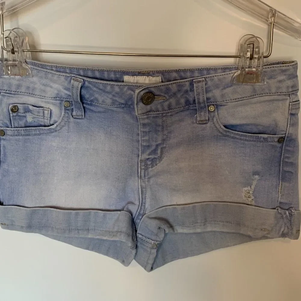 Celebrity Pink Light Denim Short